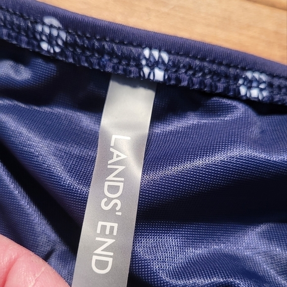 Lands’ End Chlorine Resistant Underwire SwimTankini Top Size 18 - Picture 13 of 14